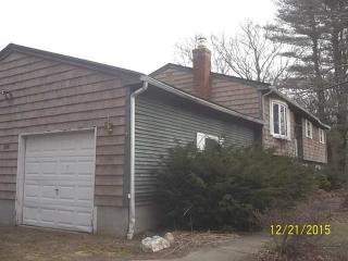 356 Log Bridge Rd, Coventry, RI 02816-4518