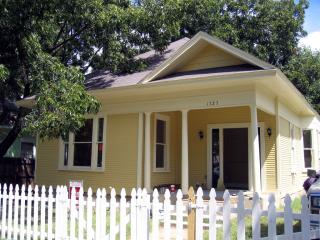 1727 Washington Ave, Fort Worth TX  76110-1427 exterior