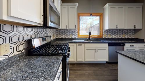 2681 Innsbruck Ct, Saint Paul, MN 55112-6364