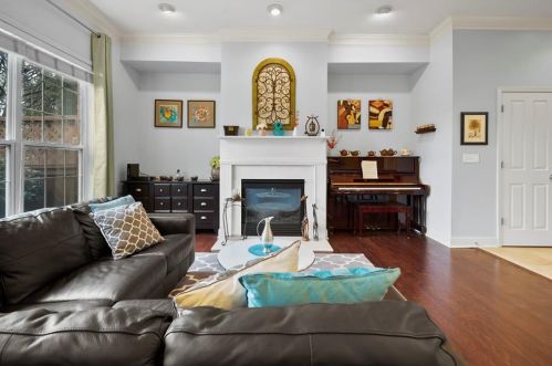 3433 Henderson Reserve, Atlanta GA  30341-6056 exterior