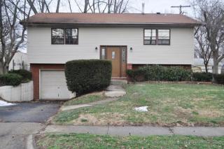 5016 Fullerton Dr, Columbus, OH 43232-6214