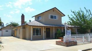 119 Hampton Way, Fresno, CA 93705-1526