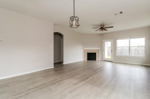 11817 Bastrop St, Webberville TX  78653-4928 exterior