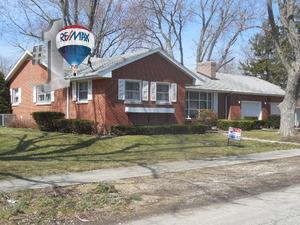 329 Locust St, Momence, IL 60954-1233