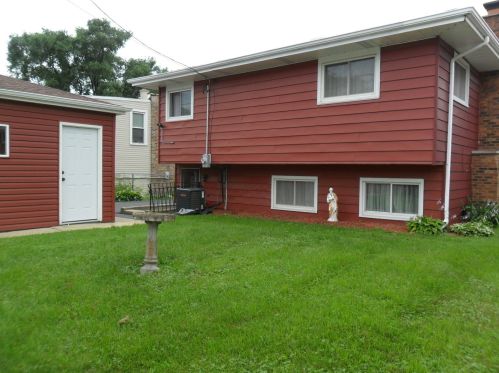 4231 Elm Ave, Lyons, IL 60534-1429
