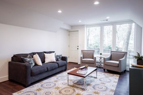 2462 Echo Dr, Atlanta GA  30345-3527 exterior