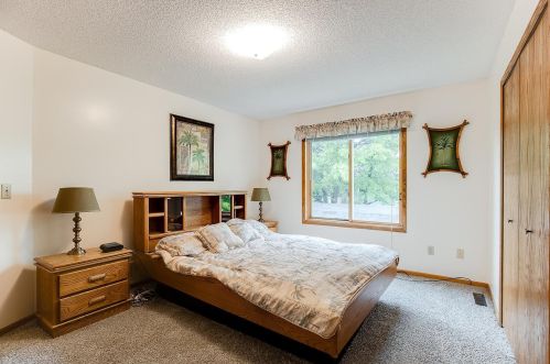 1980 Heath Ave, Saint Paul MN  55128-5206 exterior