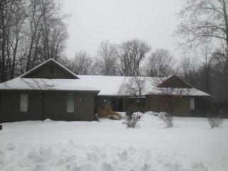 12002 Eden Glen Dr, Carmel, IN 46033-4304