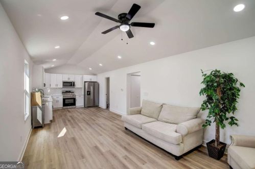 2006 Lisbon Dr, Atlanta, GA 30310-4920