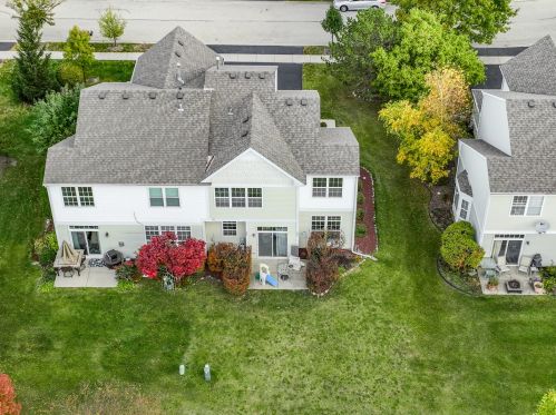 534 Pinebrook Dr, Lemont IL  60490-3121 exterior