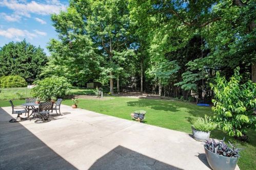 5272 Happy Hollow Rd, Atlanta GA  30360-1263 exterior