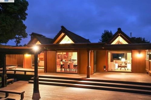 3660 Oakes Dr, Hayward, CA 94542-1717