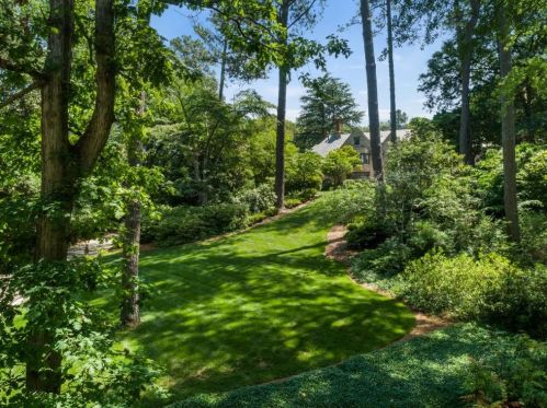 3015 Andrews Dr, Atlanta GA  30305-2001 exterior