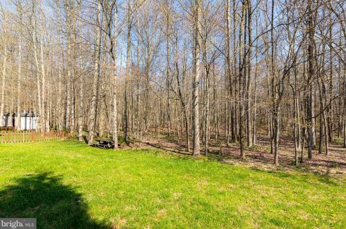 579 Windsong Dr, Aberdeen MD  21001-1809 exterior