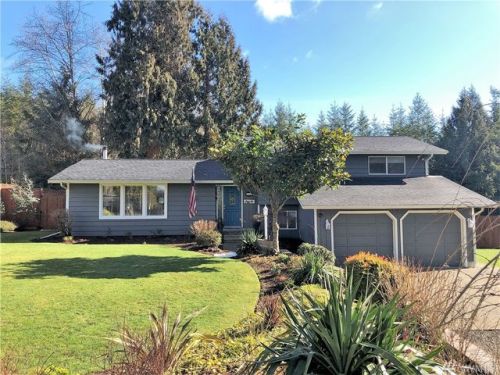30 Alder Pl, Whites, WA 98541-9419