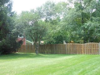 1335 Florence Dr, Sycamore, IL 60178-1105