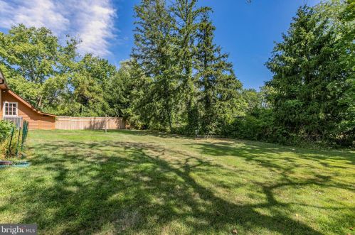 151 Snowden Ln, Princeton NJ 08540-3917 exterior