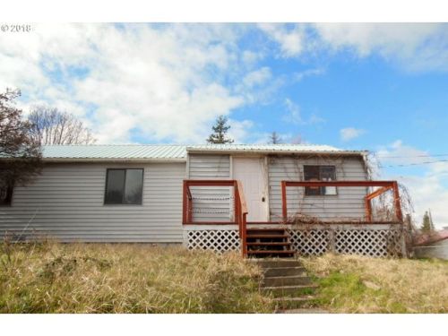 208 Water St, Weston OR  97886-6137 exterior