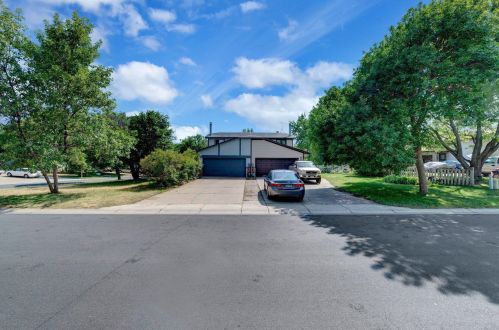 2070 110th Ln, Minneapolis, MN 55433-4171
