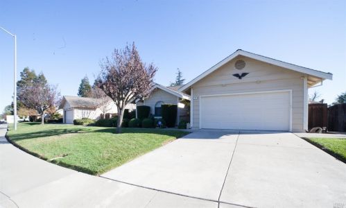 167 White Sands Dr, Vacaville, CA 95687-3446