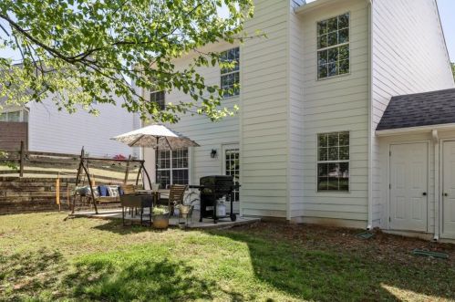 2298 Charleston Pointe, Atlanta GA  30316-3025 exterior