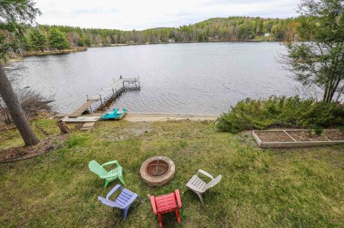 58 Emerald Dr, Hillsboro, NH 03244-5022