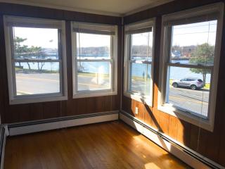 1711 Emory St, Tinton Falls NJ  07712-5105 exterior