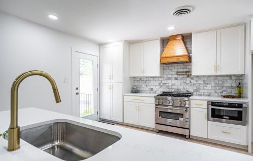 6426 Glennox Ln, Dallas, TX 75214-2225