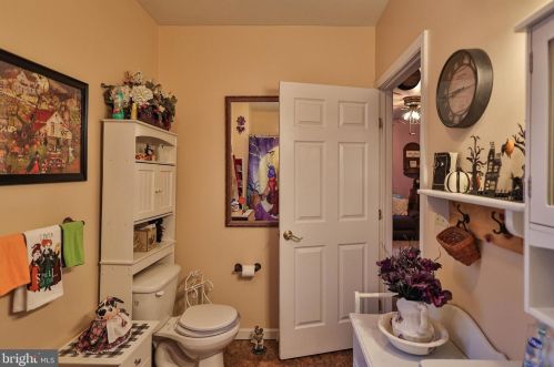 23 Central Ave, Bangor PA 18013-2221 exterior