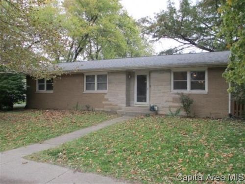 200 Bissell St, Jacksonville, IL 62650-3039