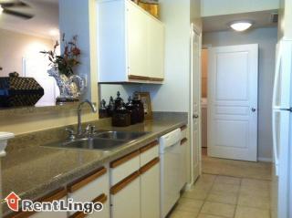 2080 Ninth St, Anaheim CA  92802-3203 exterior