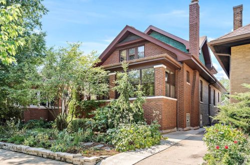 5060 Bernard St, Chicago, IL 60625-4916
