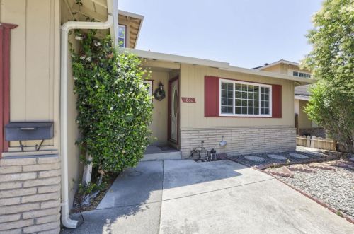 1862 Yosemite Dr, Milpitas, CA 95035-6621