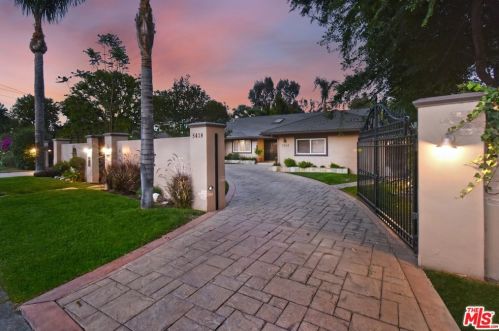 5418 Calhoun Ave, Van Nuys, CA 91401-4913