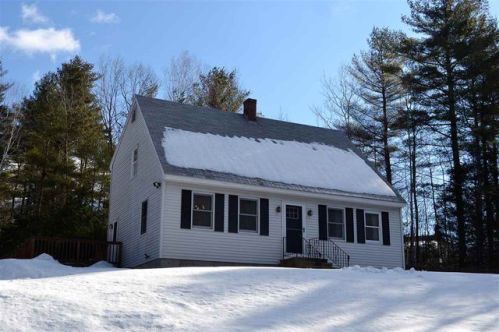 290 Deering Center Rd, Weare, NH 03281-5303
