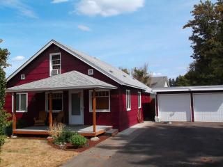2758 170 Ave, Portland OR  97236-1219 exterior