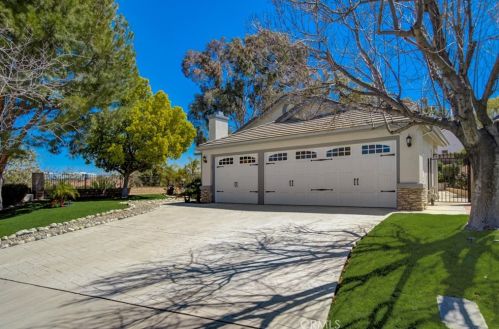 17809 Montauk Cir, Riverside, CA 92503-6512