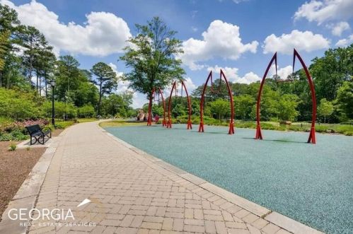 6355 Long Island Dr, Atlanta GA  30328-3040 exterior