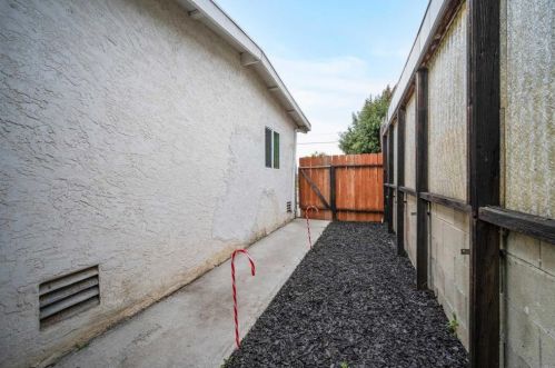 458 Oxford St, Chula Vista CA  91911-3812 exterior