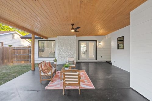 5006 Buffalo Pass, Austin TX  78745-2832 exterior