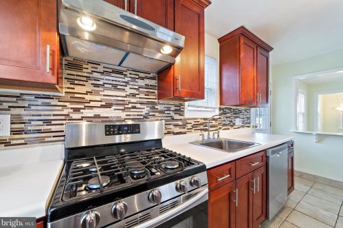 31 Central Ave, Trenton NJ 08610-3801 exterior