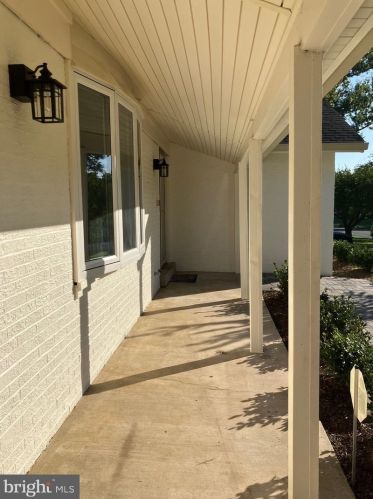 2012 Kings House Rd, Silver Spring MD 20905-4224 exterior