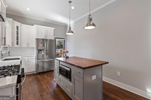 1795 Langston Ave, Atlanta GA  30310-4560 exterior