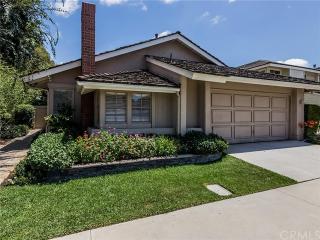 18 Eagle Pt, Irvine, CA 92604-3317