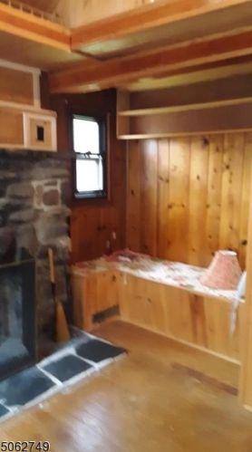 929 Edgewood Dr, Fredon, NJ 07860-4529