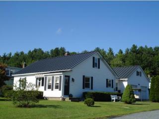 2 Dartmouth St, Unity, NH 03743-2735