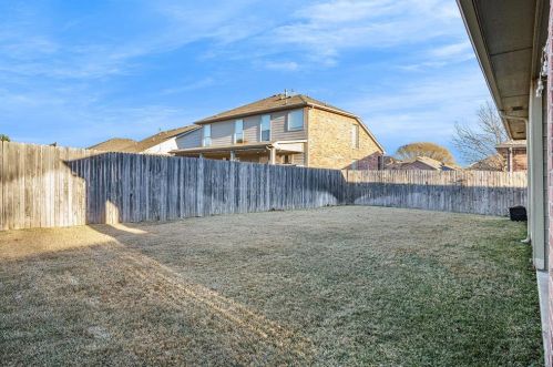 5904 Ozark Dr, Fort Worth TX  76131-4003 exterior