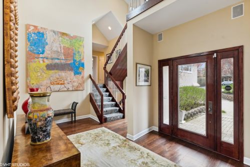 124 Ravinoaks Ln, Highland Park, IL 60035-4118