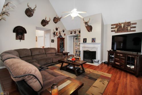 176 Evans Rd, Jackson, GA 30233-5783