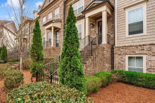 2495 Gatebury Cir, Atlanta, GA 30341-2635